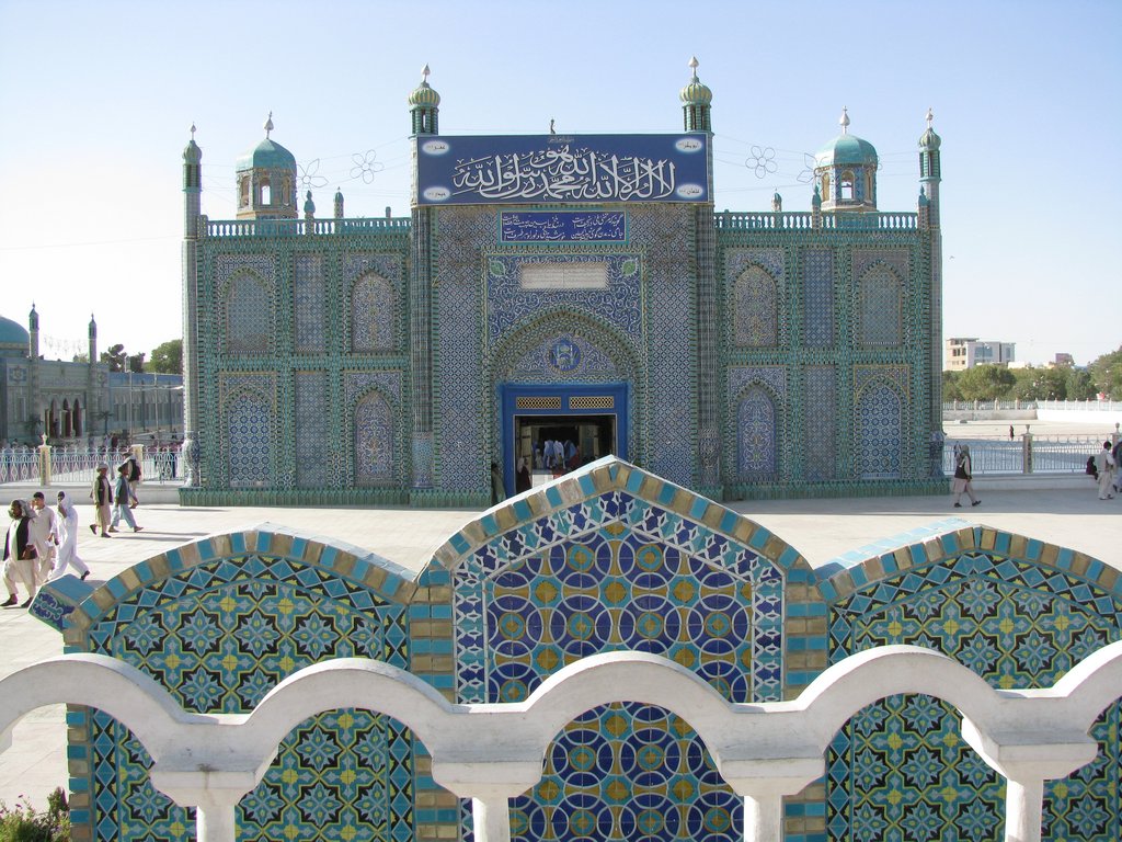 Blaue Moschee von Mazari sharif / @depositphotos
