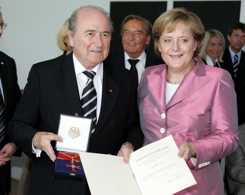 Blatter erhält Bundesverdienstkreuz