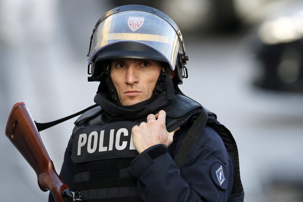 Police operations after Paris attacks/dpa