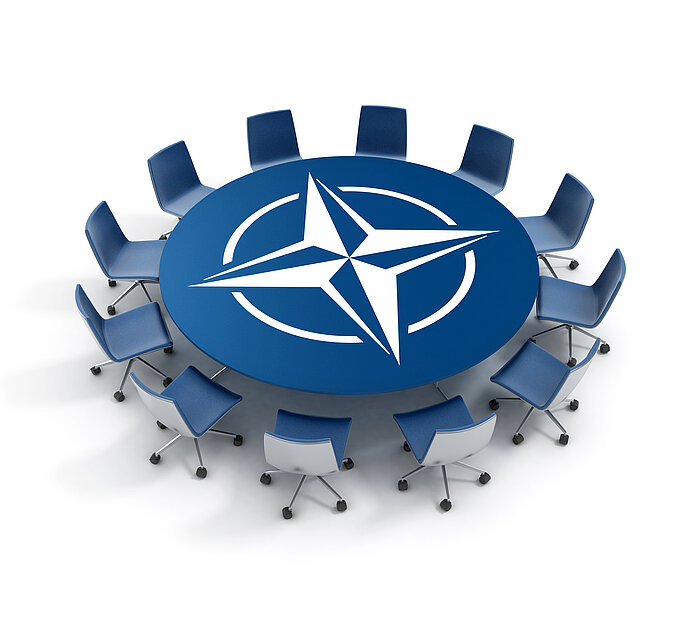 NATO, Deutschland, Willy Wimmer, World Economy                                                                               Bei allen Problemen, die es damals gab, konnte man ebenso auf eine freie und ausgewogene Presselandschaft wie auf eine tragfähige