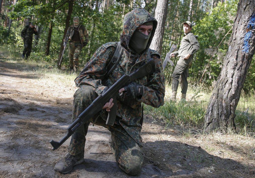 Military training session for civilians in Kiev. Foto: dpa
