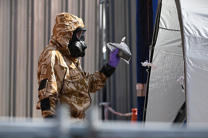 Nowitschok, Skripal und North-Stream 2 - Beweise, Indizien, Wahrheit Die Skripal-Affäre belastete die ohnehin gespannten Beziehungen zwischen dem Vereinigten Königreich und Russland weiter und ereignete sich zu einer Zeit, als Russland in Syrien intervenierte und beiden Konfliktparteien in diesem Krieg der Einsatz von Ch