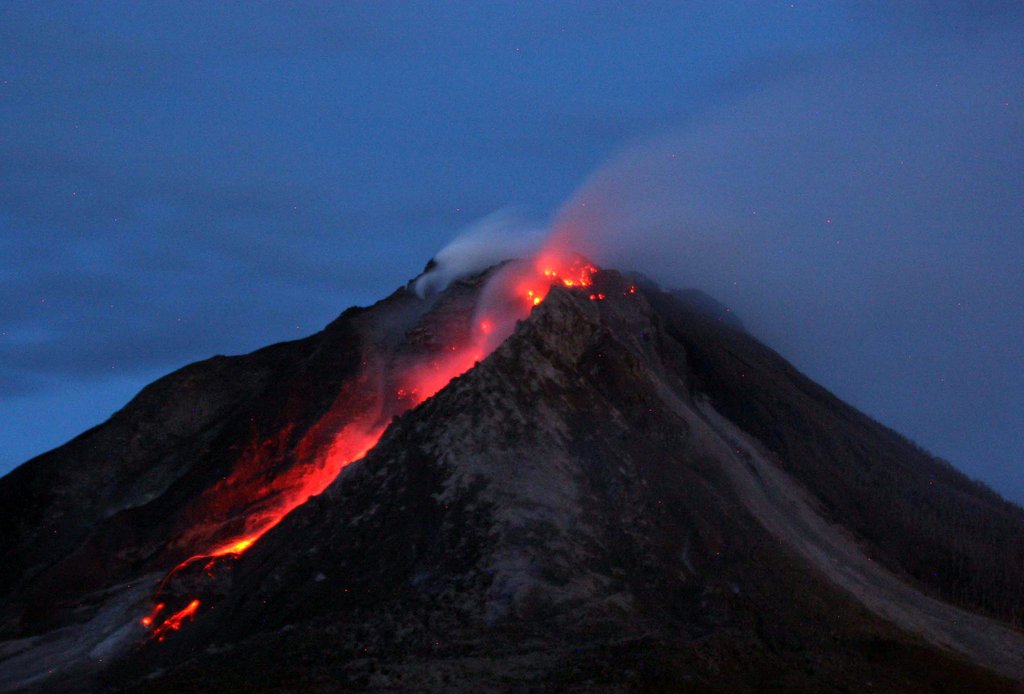 Mount Sinabung rumbles