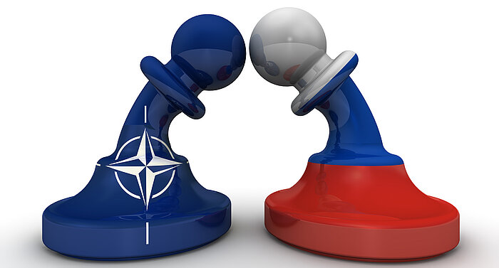 Nach dem Krieg ging von der Sowjetunion keine Gefahr aus. Doch die NATO diente als Vorwärtsposten für die internationale Expansion der USA. Der Marshall-Plan half bei der Finanzierung. Um Demokratie ging es nicht.
